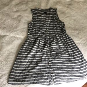 Gap size 8 striped chambray and white lined button dress